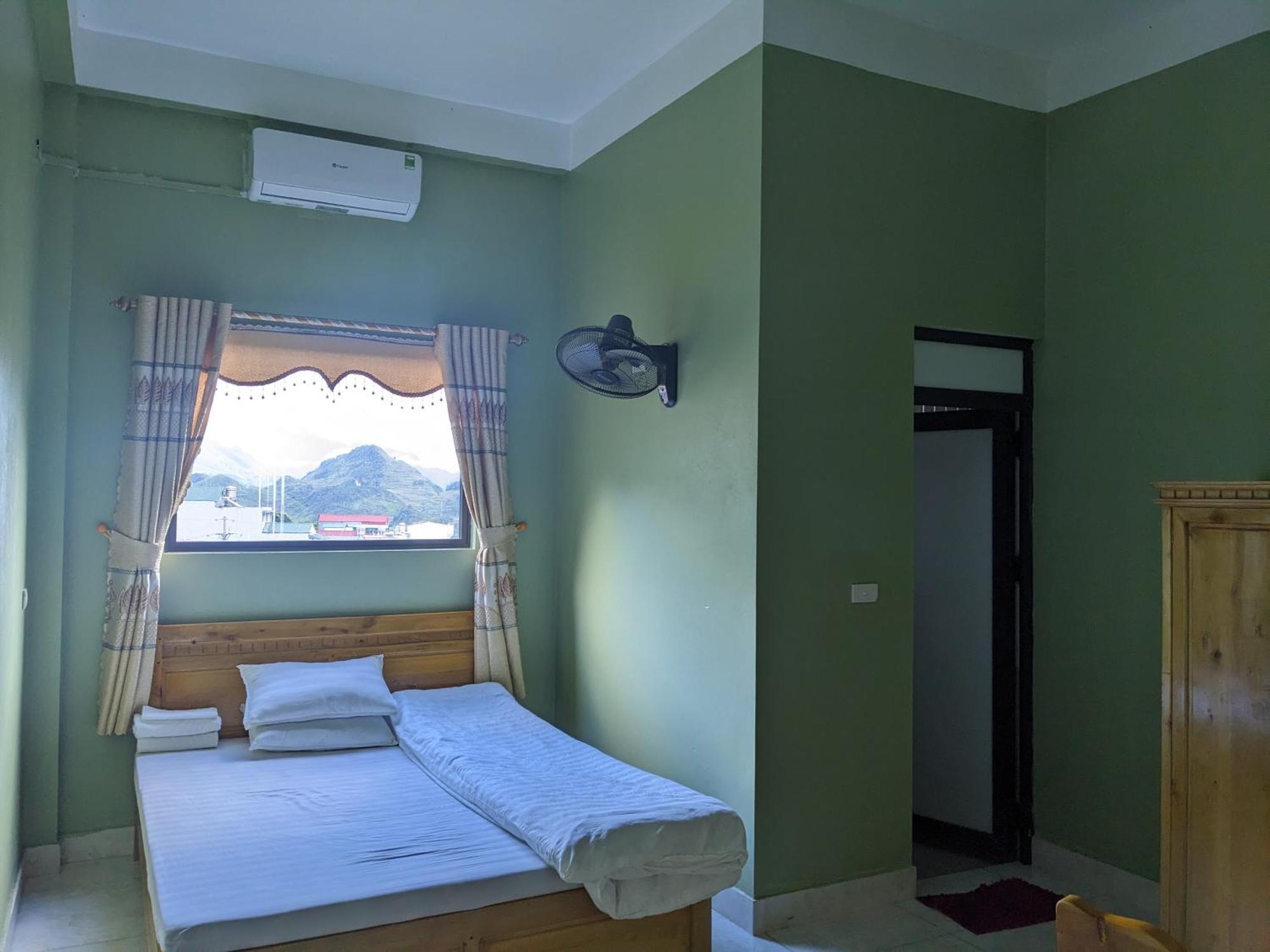 Nha Nghi Ngoc Lam Otel Quan Ba Oda fotoğraf