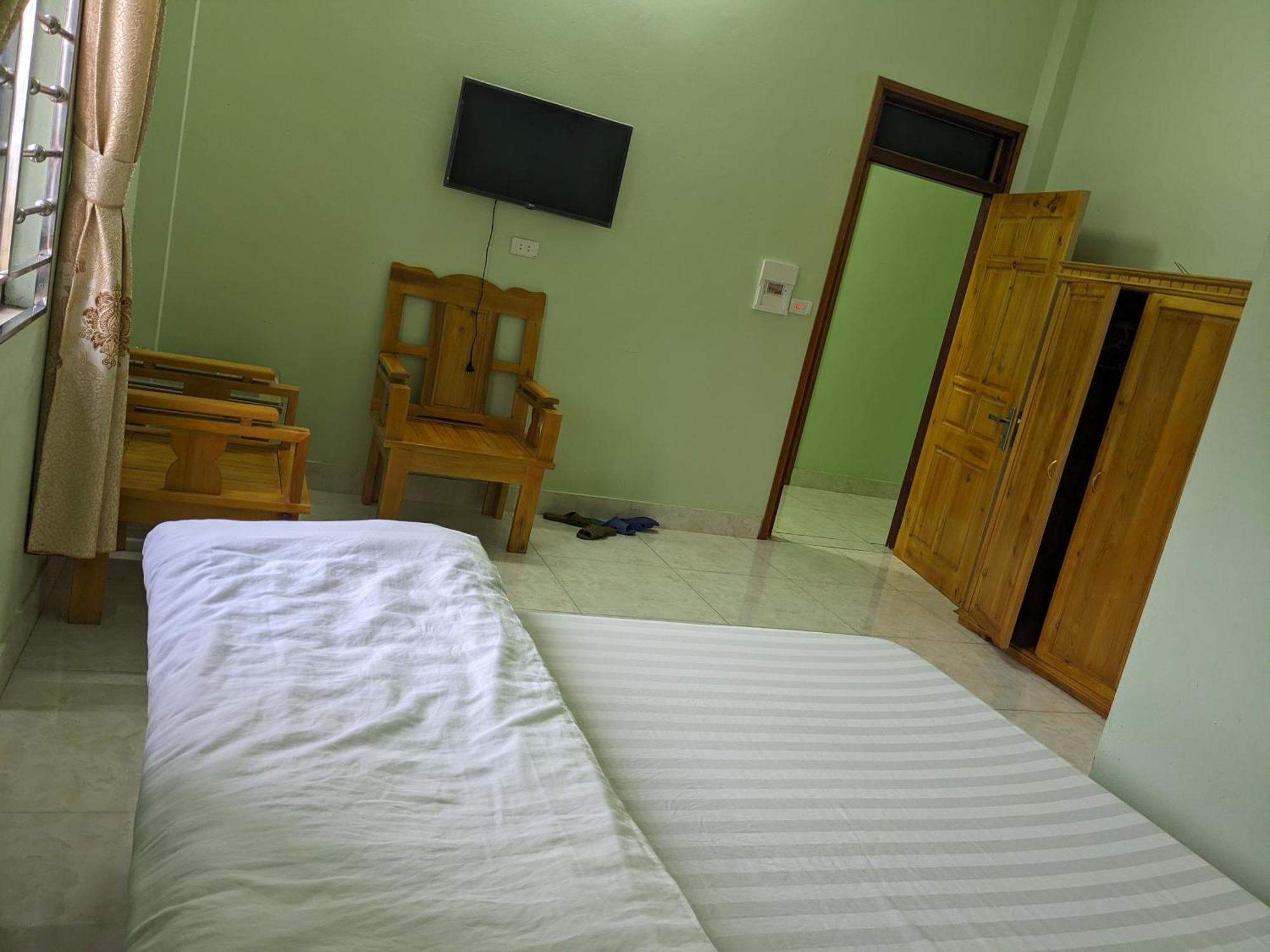 Nha Nghi Ngoc Lam Otel Quan Ba Oda fotoğraf